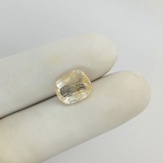 Yellow Sapphire  (Pukhraj) 5.7 Ct Good Quality